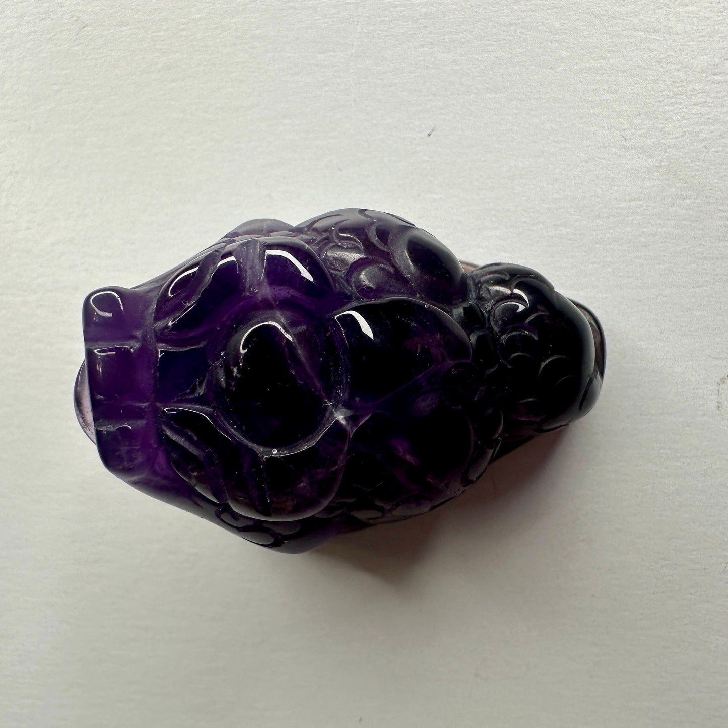 Adorable Mini Money Toad Master Carved In Amethyst | Pocket size