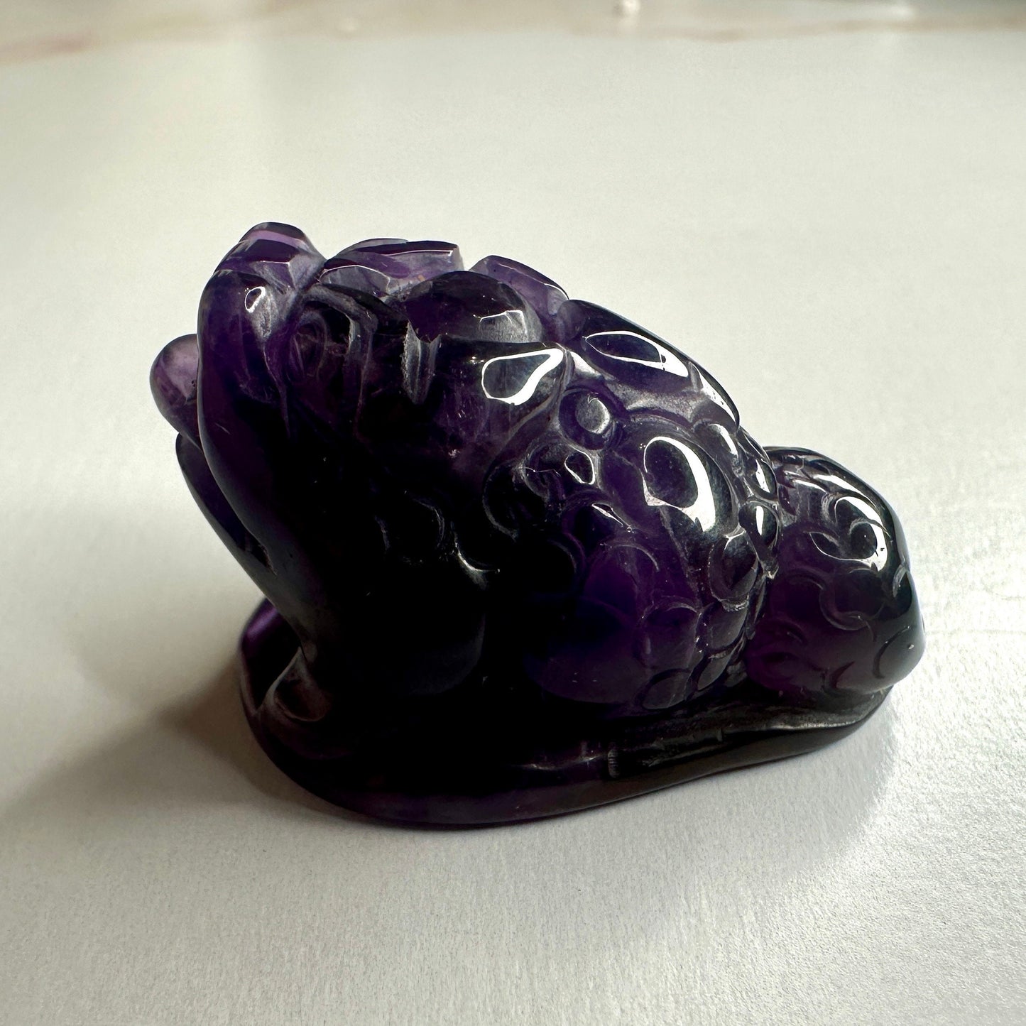 Adorable Mini Money Toad Master Carved In Amethyst | Pocket size