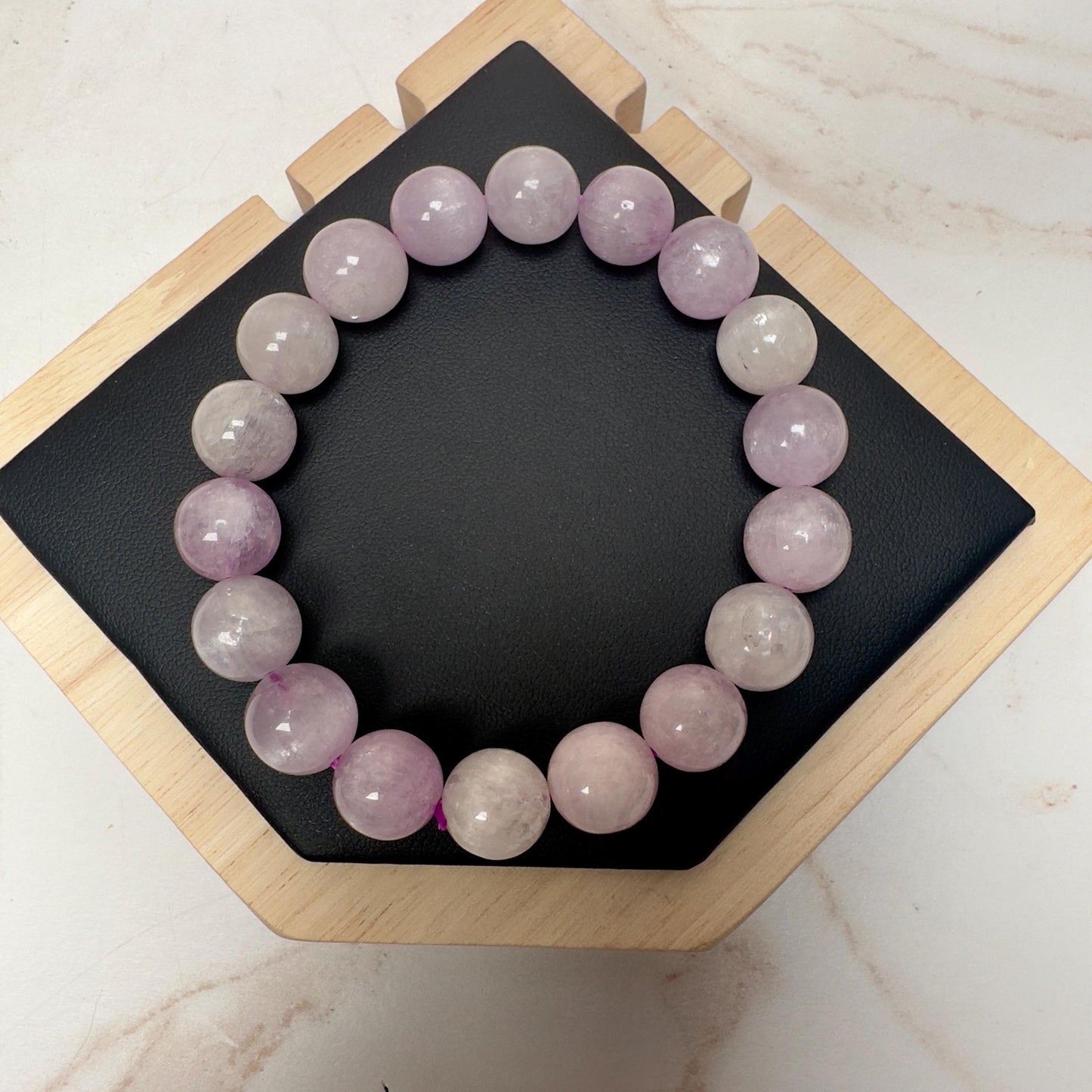 Kunzite Bracelet With Cat-Eye Flash From Brazil In 11.3mm