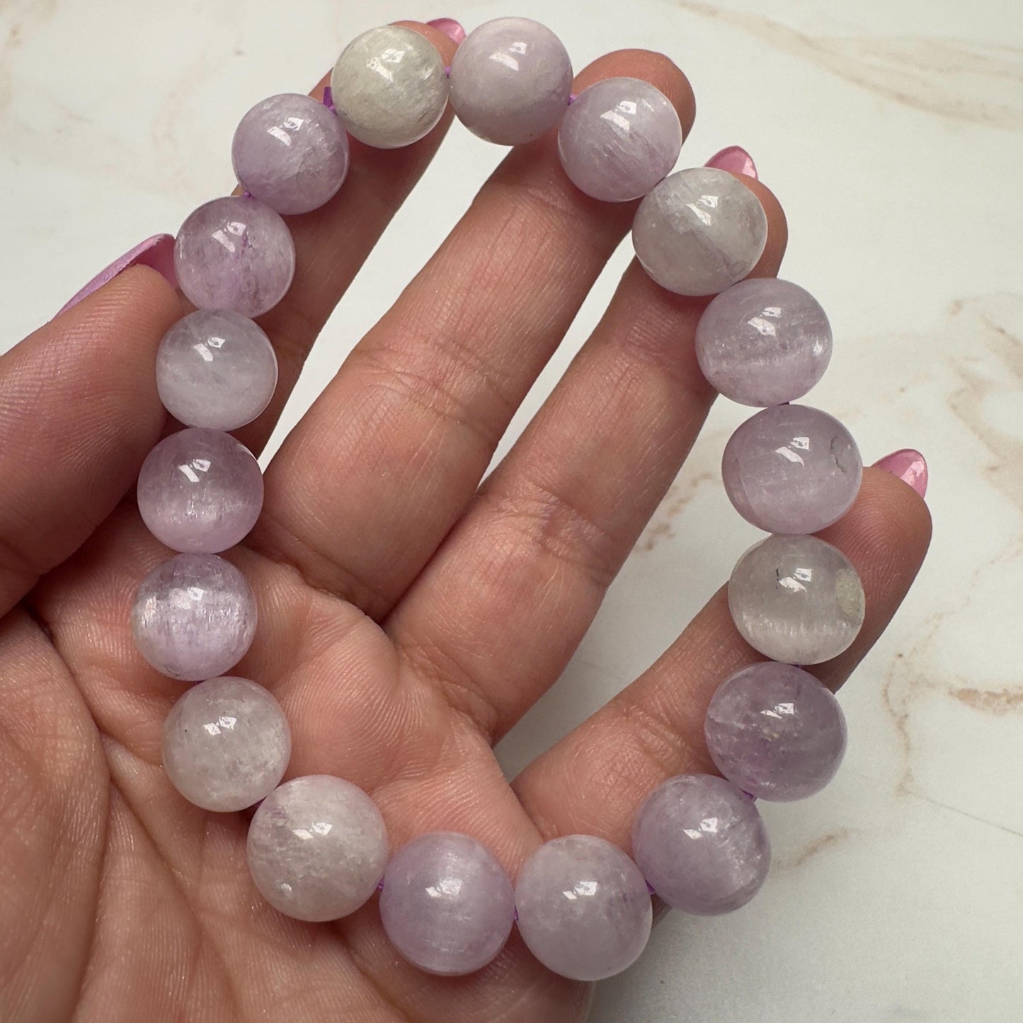 Kunzite Bracelet With Cat-Eye Flash From Brazil In 11.3mm