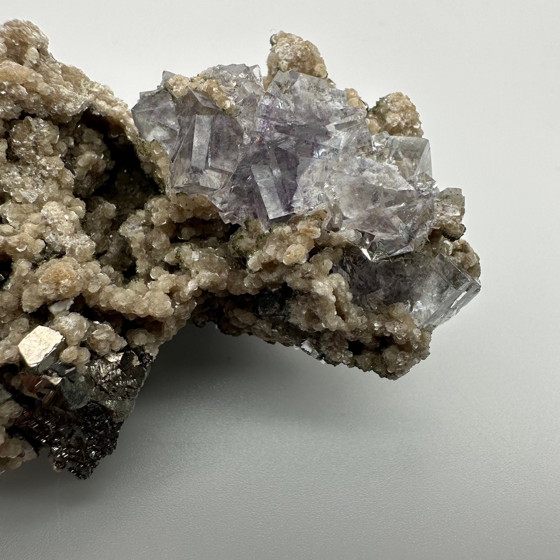 Spectacular Yaogangxian/YGX Fluorite Specimen Genuine High-Quality Purple Cluster