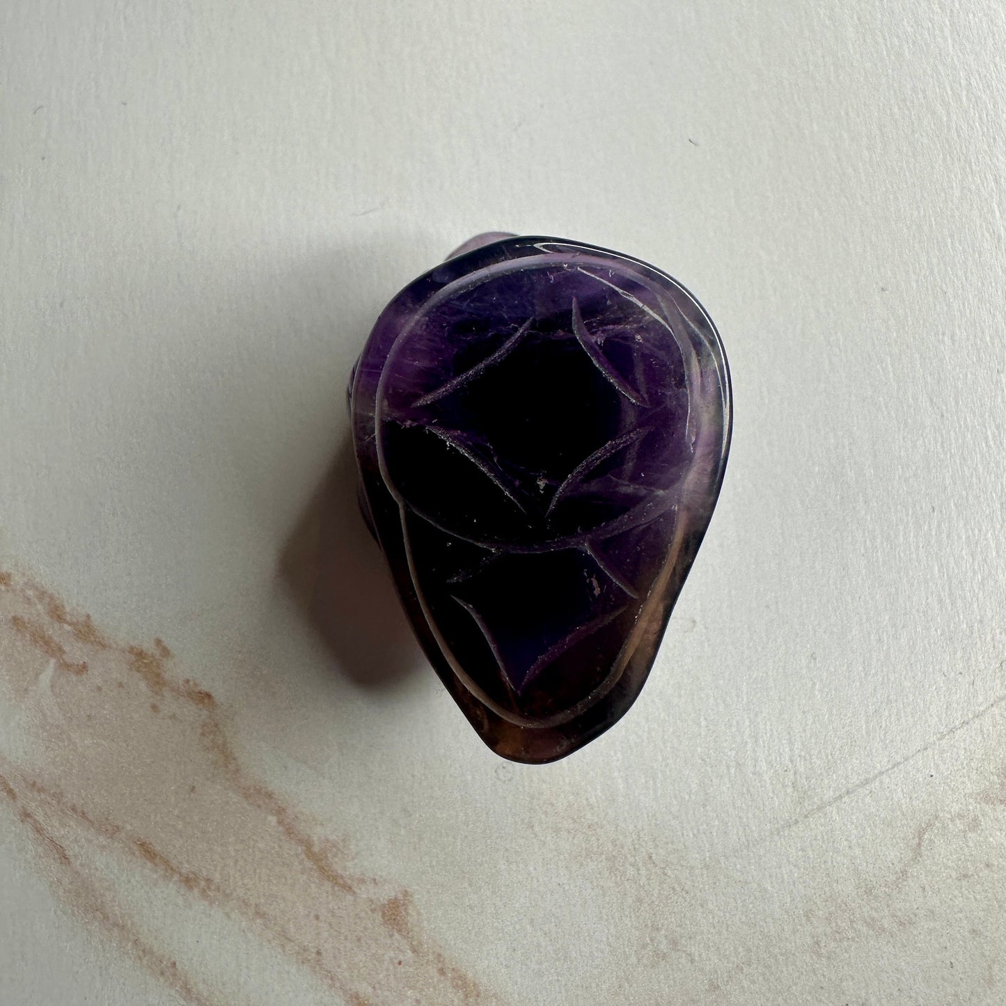 Adorable Mini Money Toad Master Carved In Amethyst | Pocket size