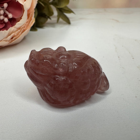 Mini Money Toad in Strawberry Quartz Master Carved | Pocket size