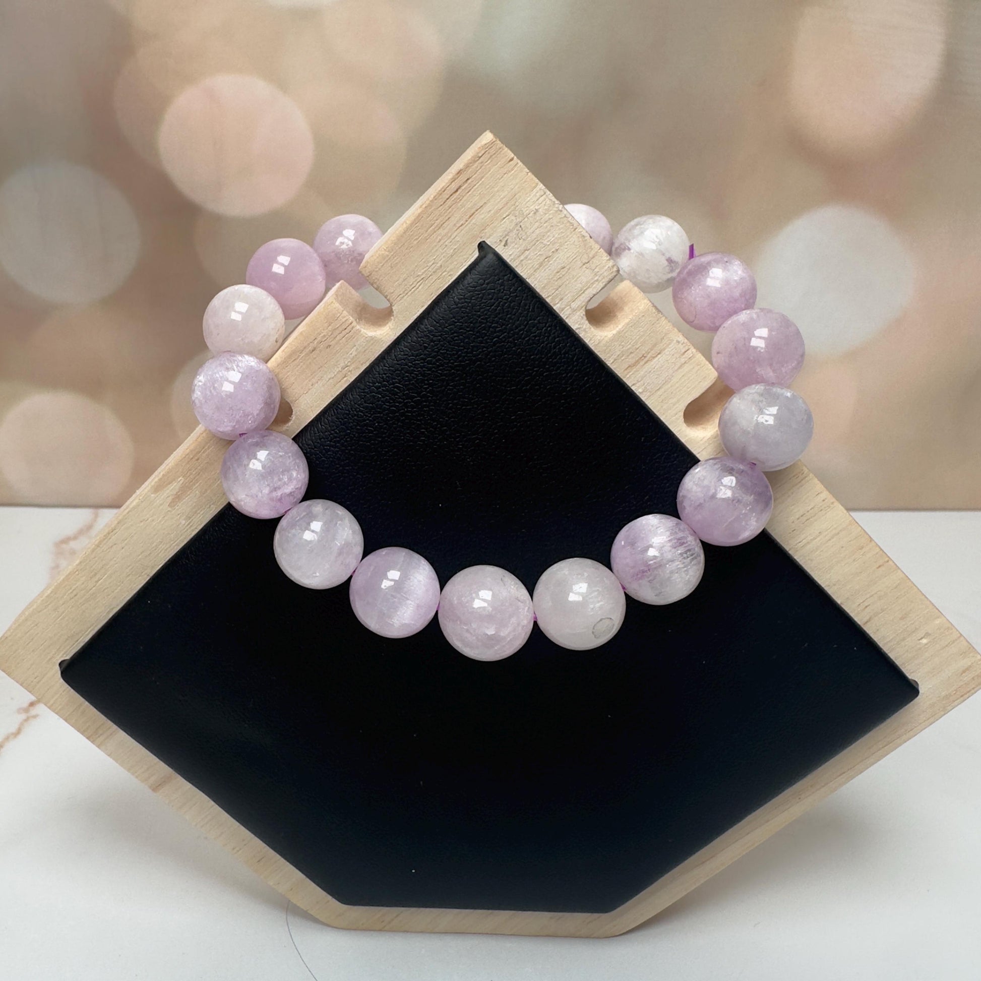 Kunzite Bracelet With Cat-Eye Flash From Brazil In 11.3mm