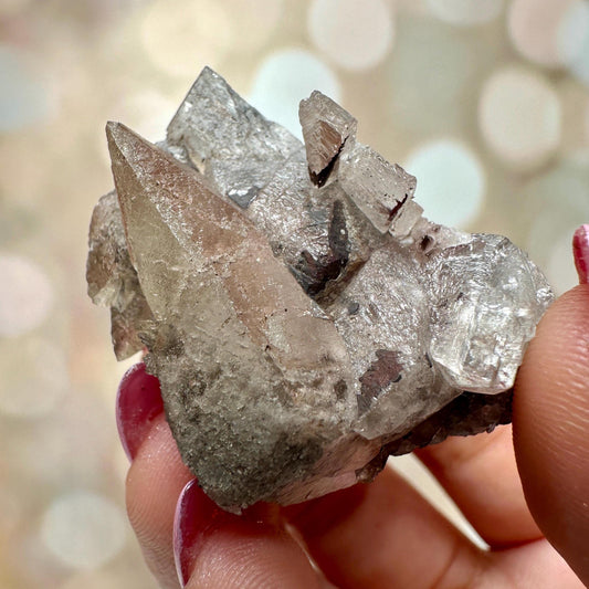 Calcite with Hematite – UV Reactive – Potosi Mine, Santa Eulalia, Chihuahua, Mexico