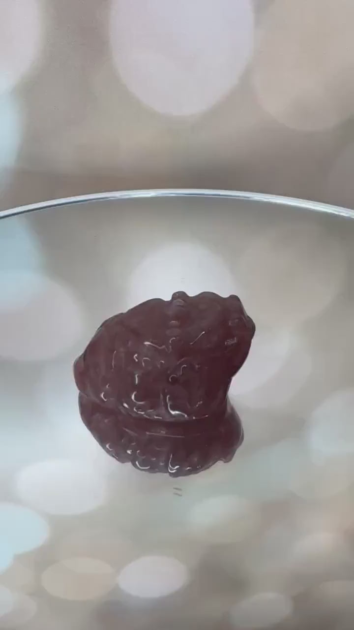Mini Money Toad in Strawberry Quartz Master Carved | Pocket size